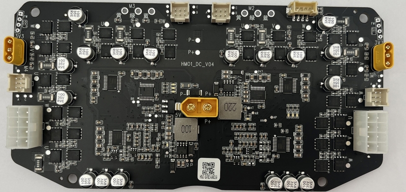 三、SMT貼片加工廠的設備與技術